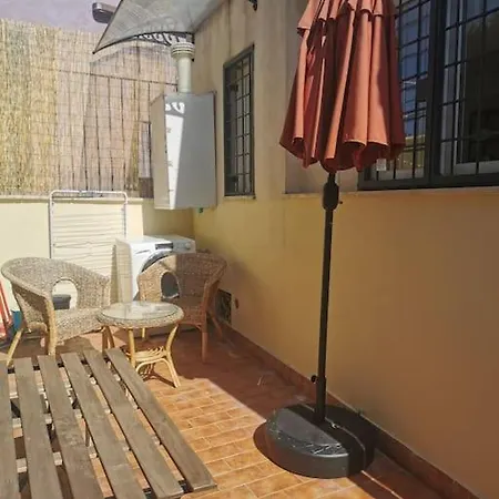 With Outdoor Space アパート *